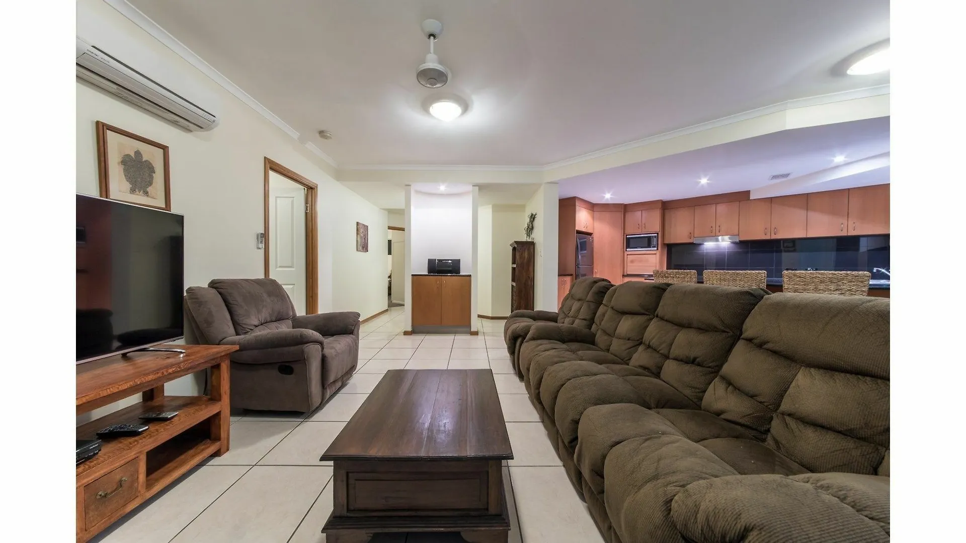 Paradise Penthouse At Waves Airlie Beach Appartement